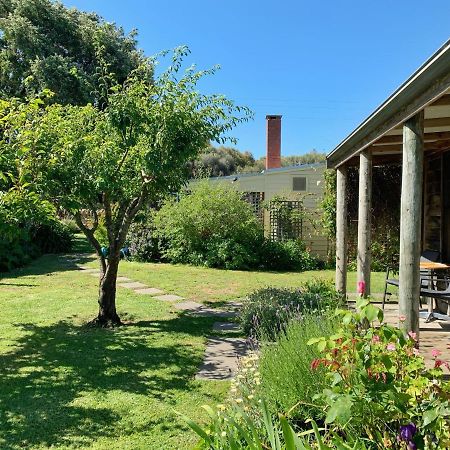 Cherry Plum Cottages Port Fairy Exterior foto